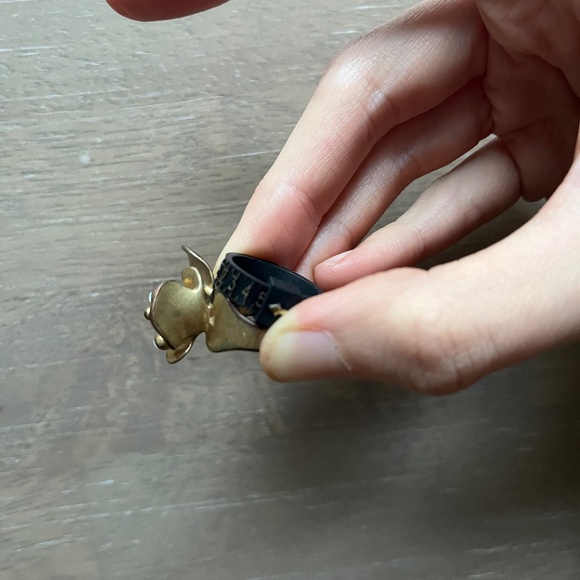 MUST GO Banana Republic Floral Ring Size 5 - Picture 5 of 8